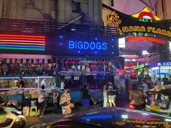 Beer Bar Bangkok, Thailand Big Dogs