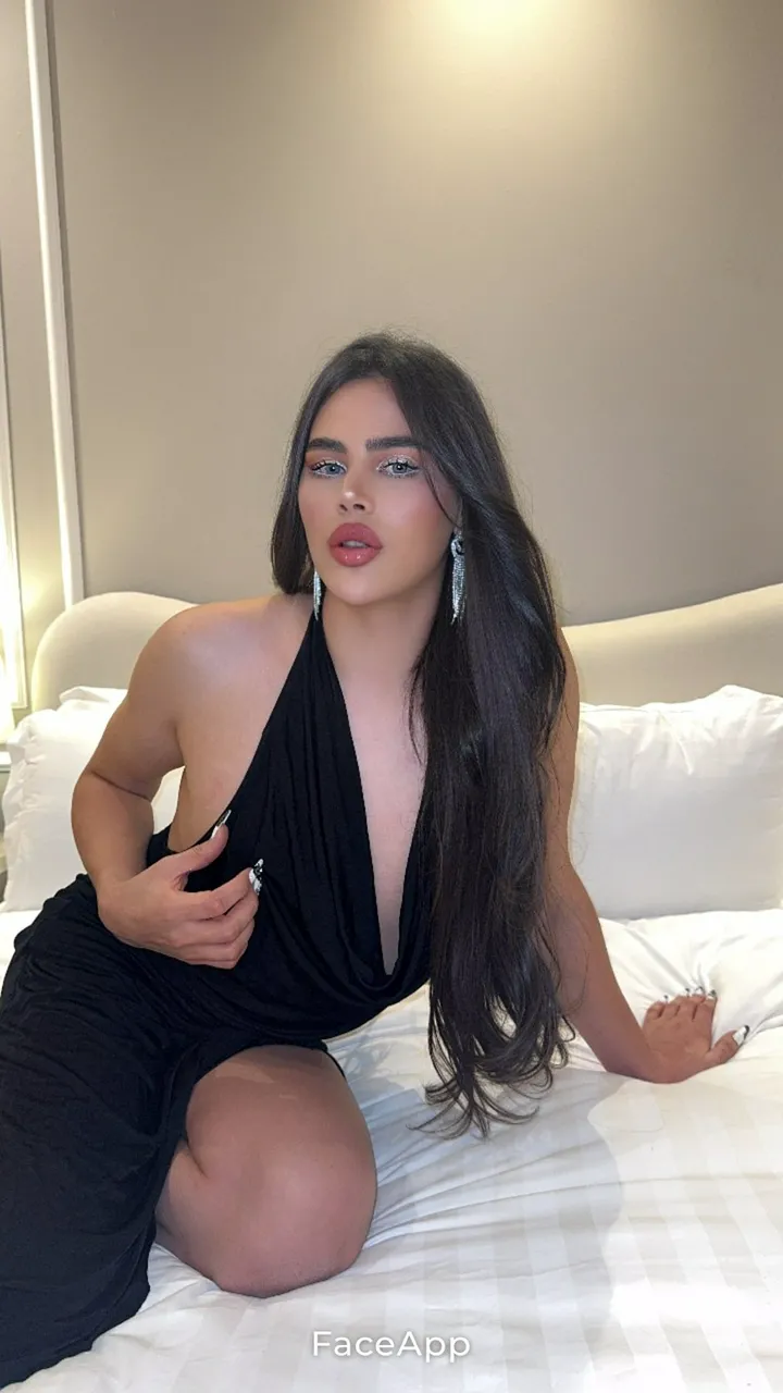 Escorts Riyadh, Saudi Arabia قموري ليدي بوي big dick