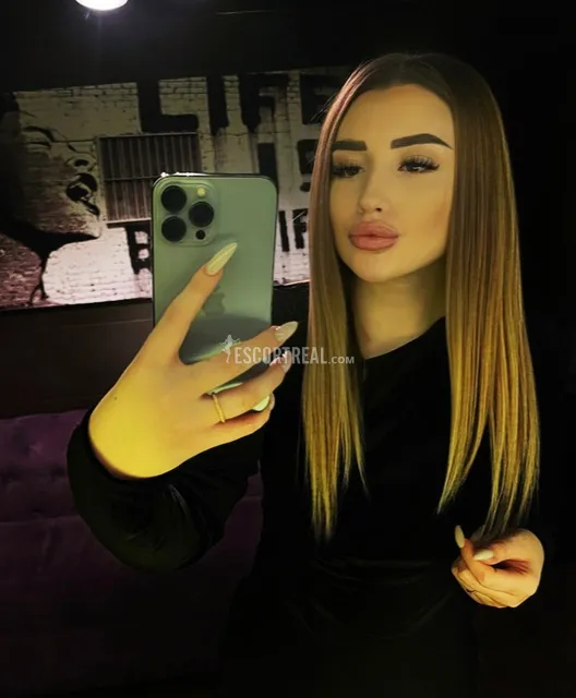 Escorts Warsaw, Poland (Lady Individual Escort in Warsaw)
