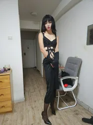 Escorts Shanghai, China 美丽蜜桃