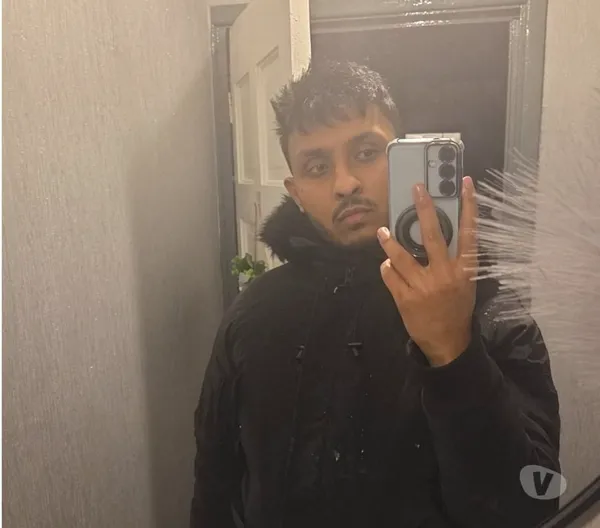 Escorts Manchester, England Cute brown asian lad in Manchester
