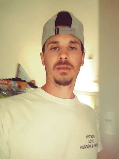 Escorts Barrie, Ontario Tanned, built, handsome, and fun