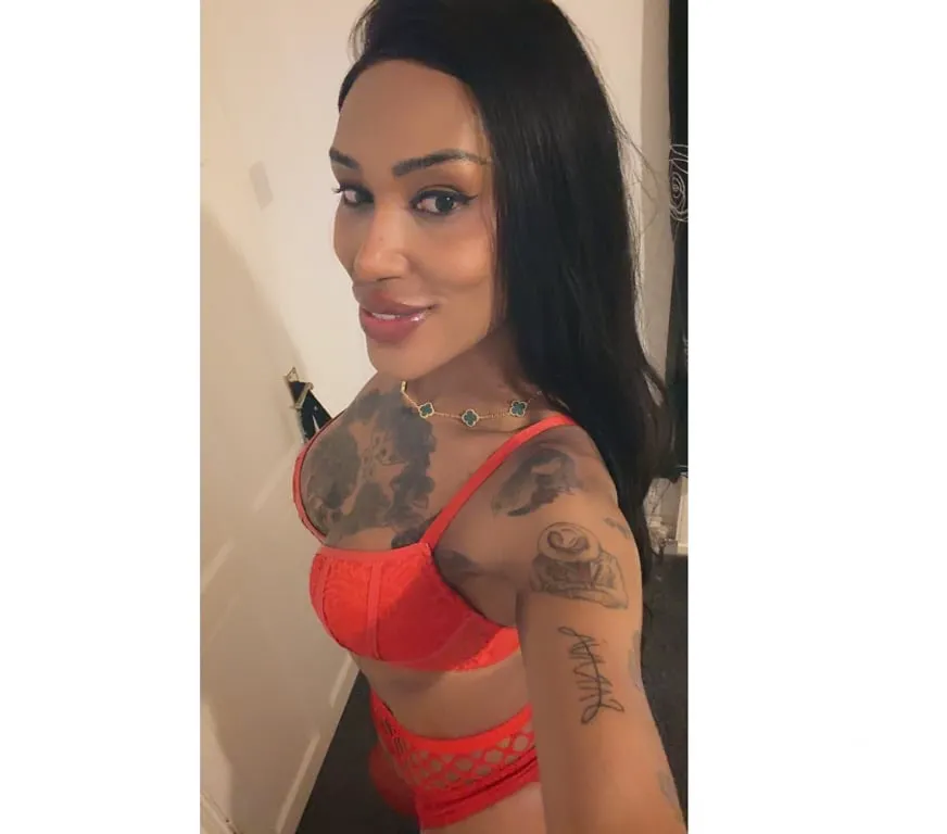 Escorts Rushden, England 🖤 Kimberly 🖤 First-class trans companion. XXX 🖤