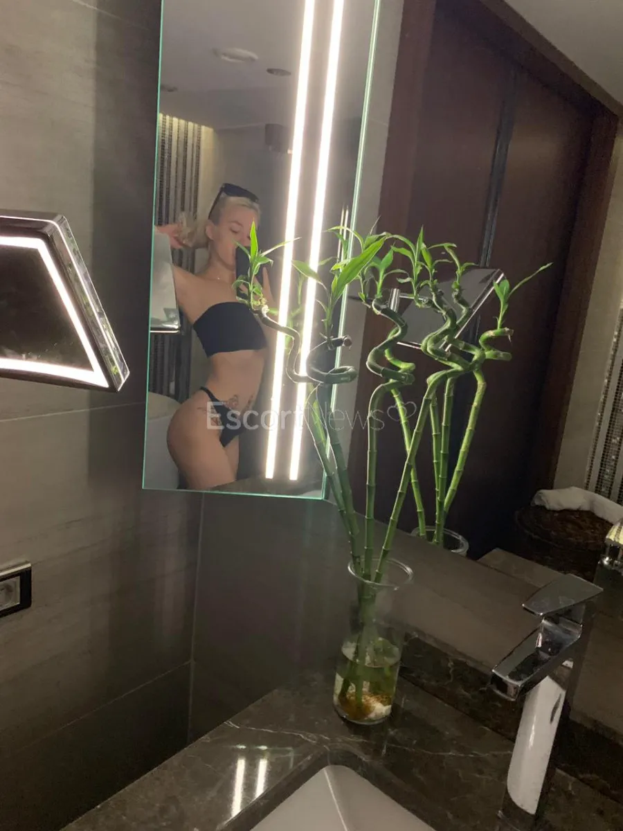 Escorts Turkey Molly_VM