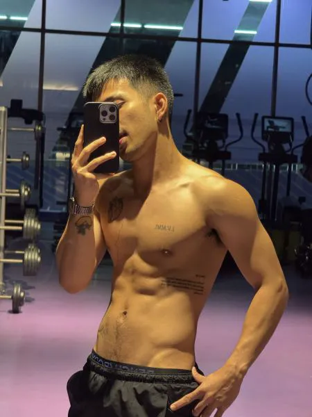Escorts Manila, Philippines Its_Emman