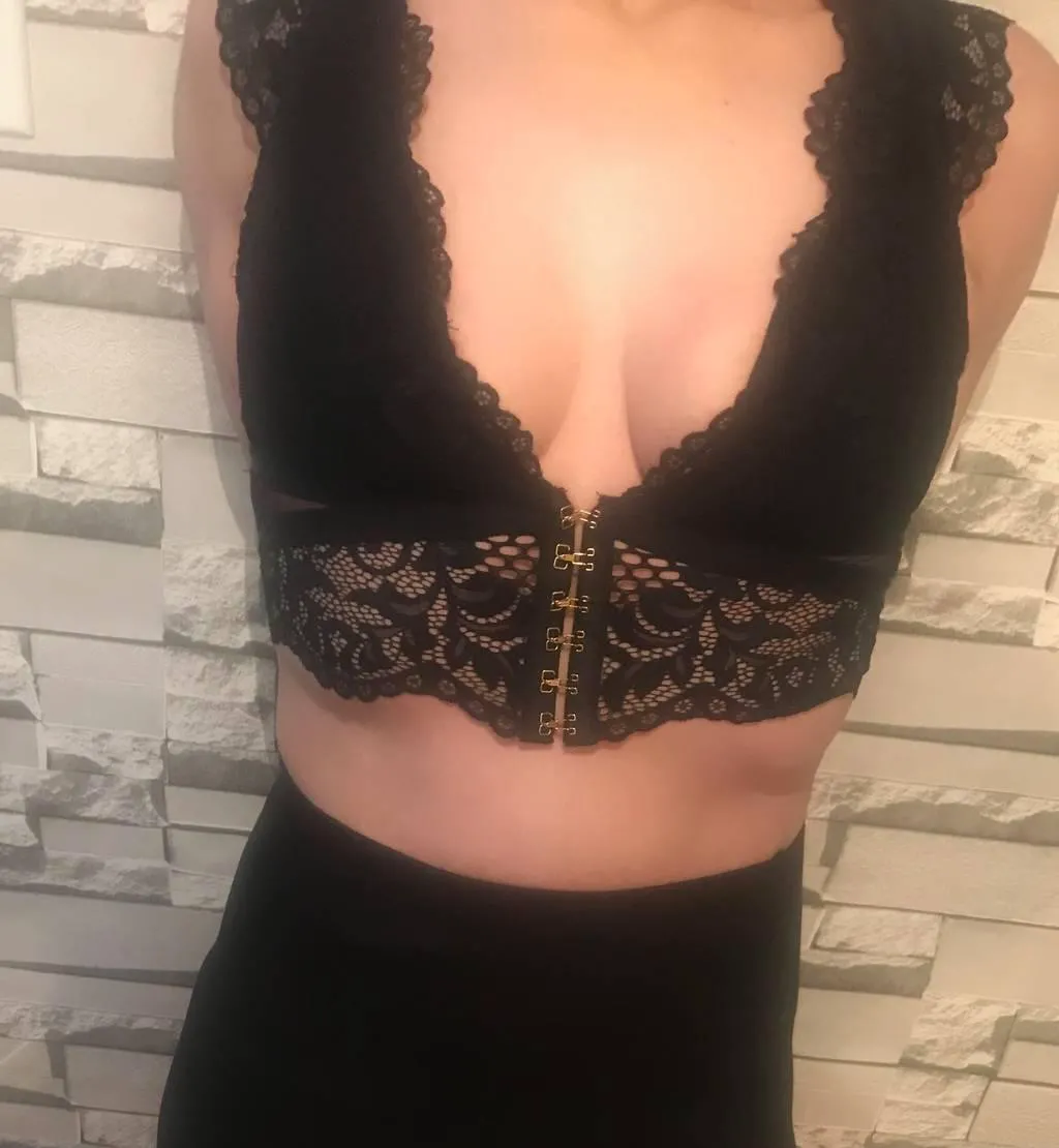 Escorts Fort McMurray, Alberta Bree/Lexi