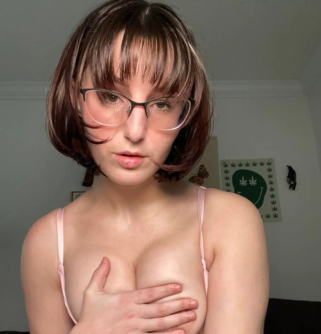 Escorts Sault Ste. Marie, Ontario Cherry (312).617.6404