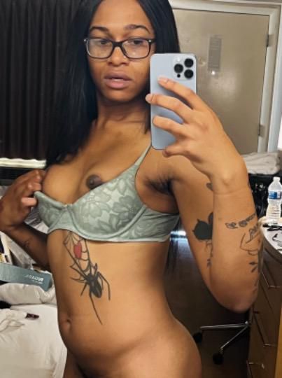 Escorts Norfolk, Virginia HAMPTON 💦 Come Here Daddy You Want Good Throat 😍 Tall, Natural And Slim 😘