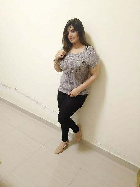 Escorts Abu Dhabi, United Arab Emirates Aliya Busty Milf