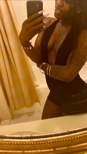 Escorts Cleveland, Ohio Visiting College Hottie 🥰 Chocolate Barbie 🍫 ready to play😋💦 & party🎉 Facetime/ Snapchat Verification✅