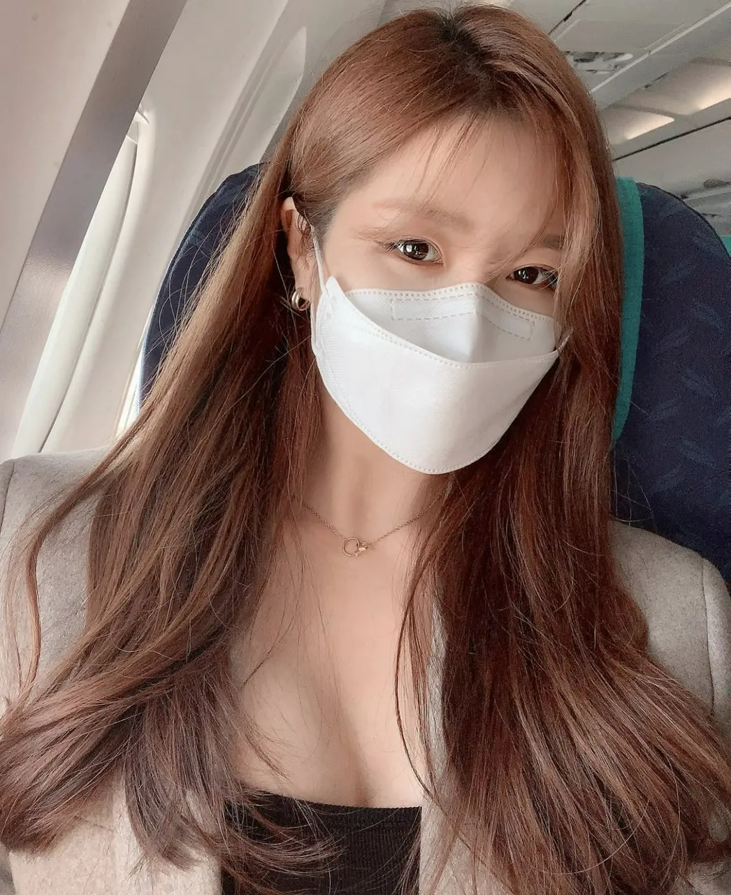 Escorts Osaka, Japan Angel on the outside