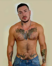 Escorts Paris, France LYONAR COLOMBIAN XXL