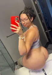 Escorts Chicago, Illinois LETS MEET UP AND FUCK