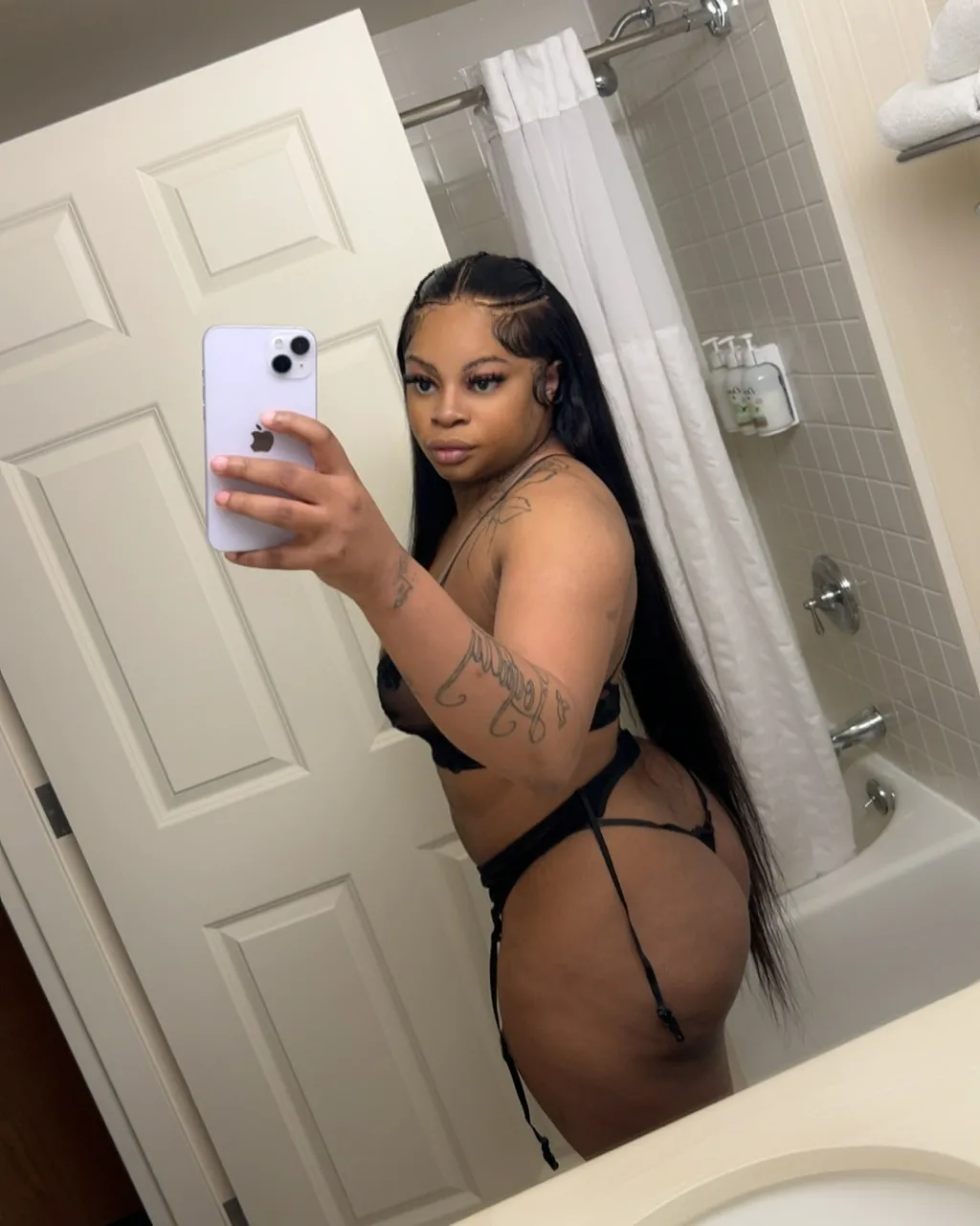 Escorts Indianapolis, Indiana Ts katie