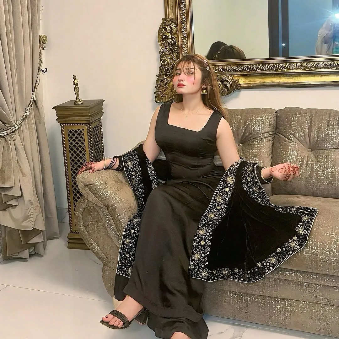 Escorts United Arab Emirates Riya