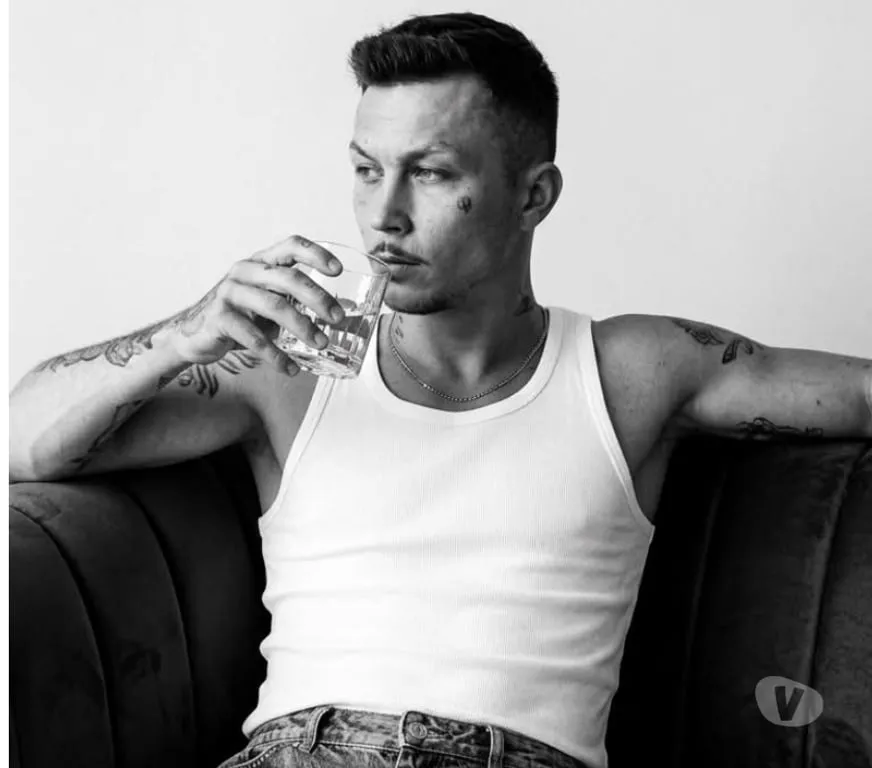Escorts London, England RICKY- TATTOOED MASCULIN MASSEUR IN COLINDALE🔥