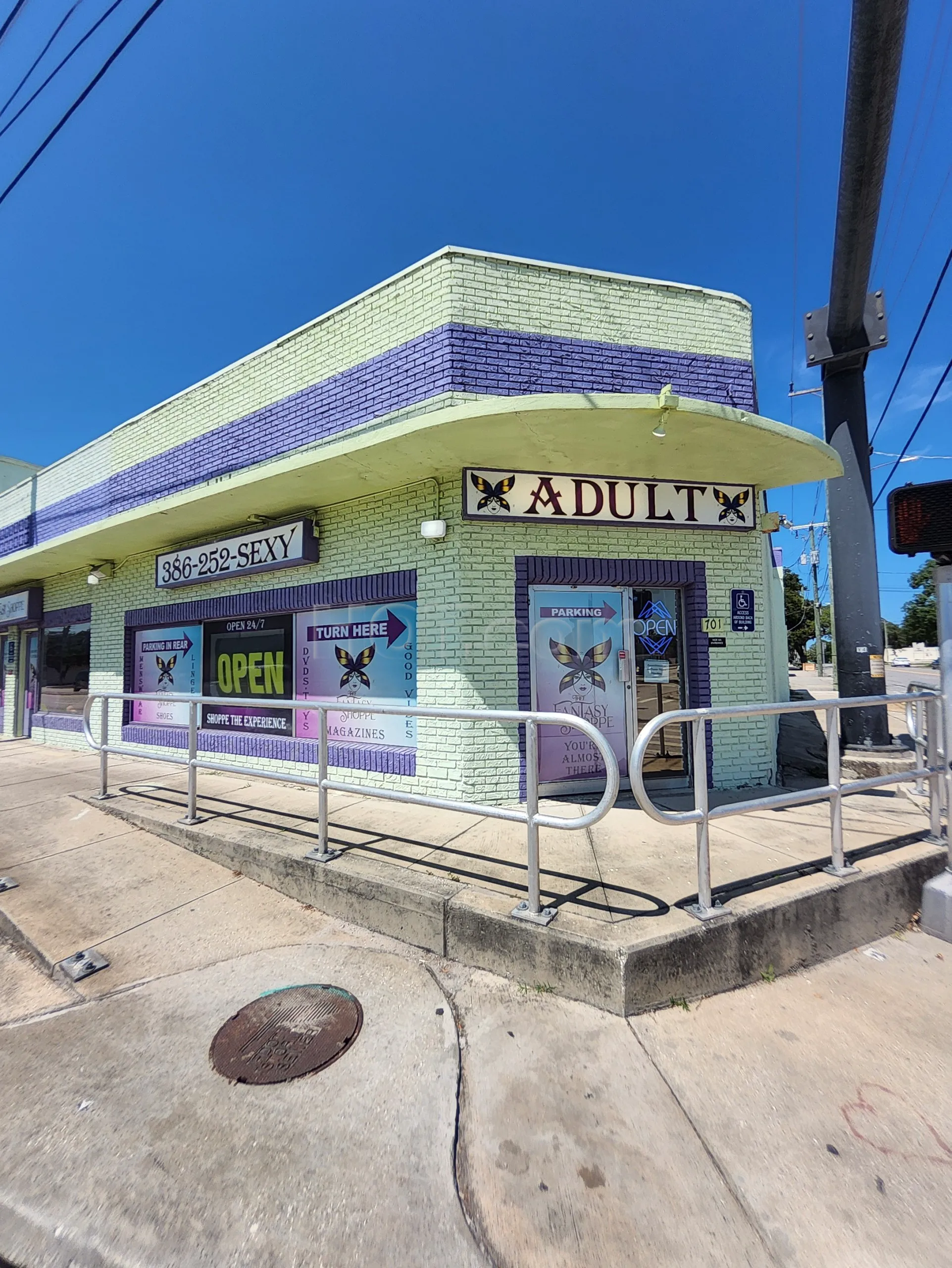 Daytona Beach, Florida Thee Fantasy Shoppe