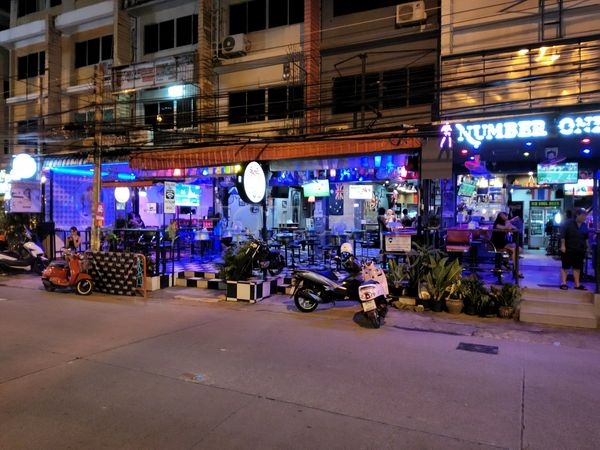 Beer Bar / Go-Go Bar Pattaya, Thailand Piss Stop Bar