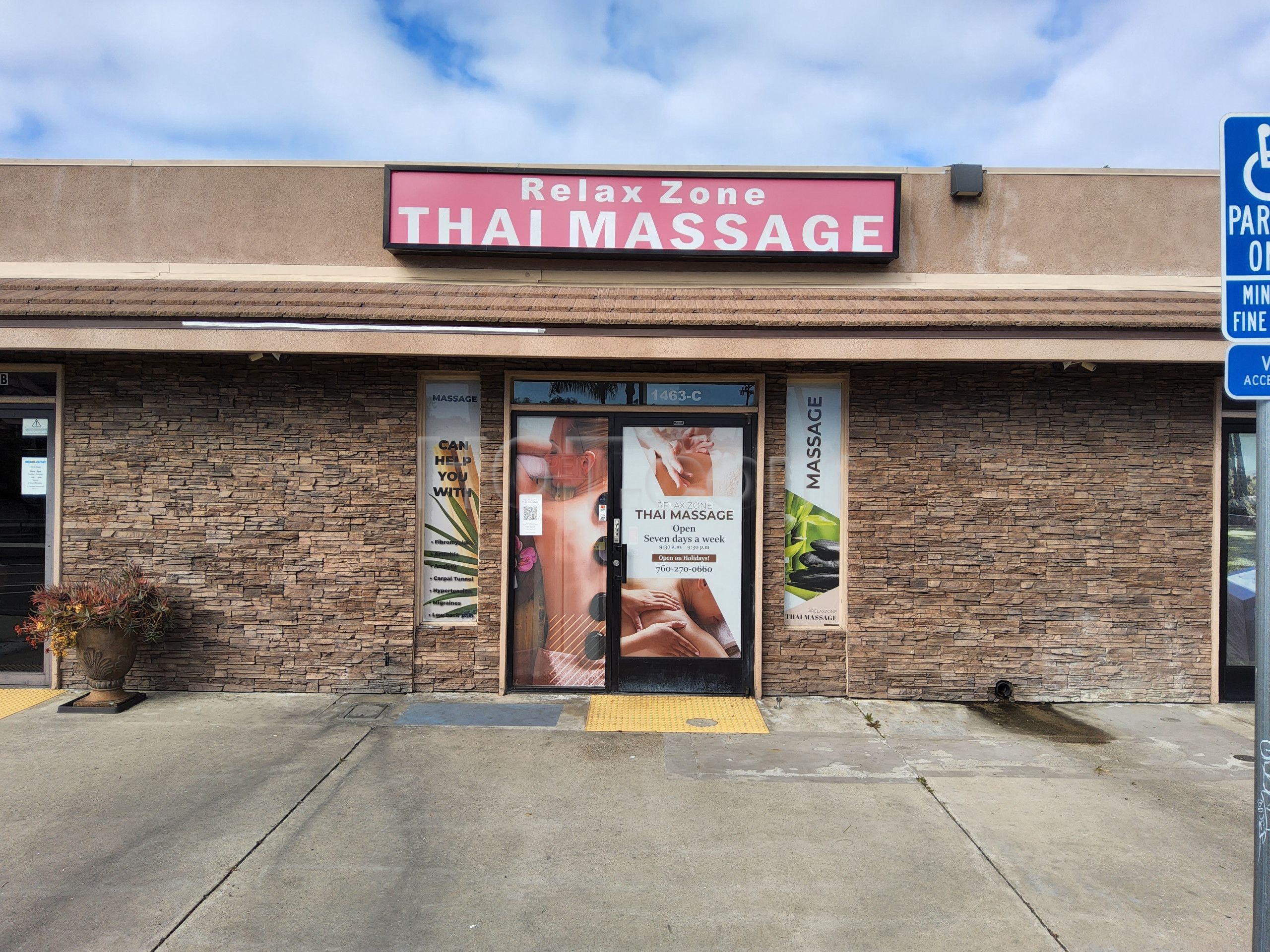 Vista, California Relax Zone Thai Massage