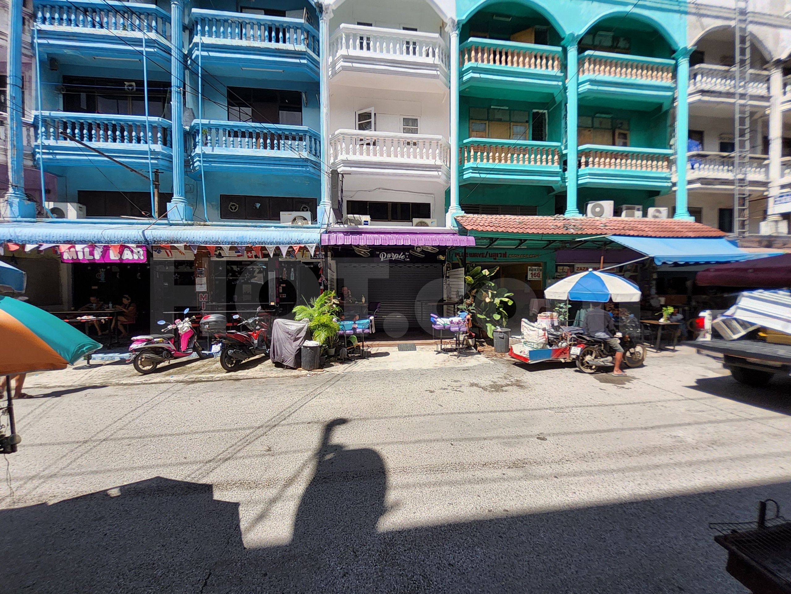 Pattaya, Thailand Purple Bar and Cafe