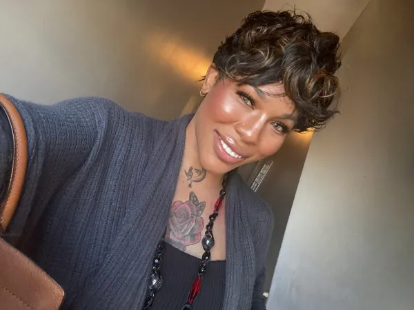 Escorts Manchester, New Hampshire TS Neo Siren