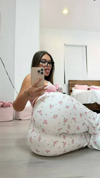 Escorts Kaunas, Lithuania Clara