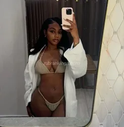 Escorts Miami, Florida Mesmerizing Melanie! No rush appts!