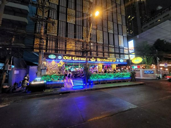 Freelance Bar Bangkok, Thailand Old German Beerhouse on 11