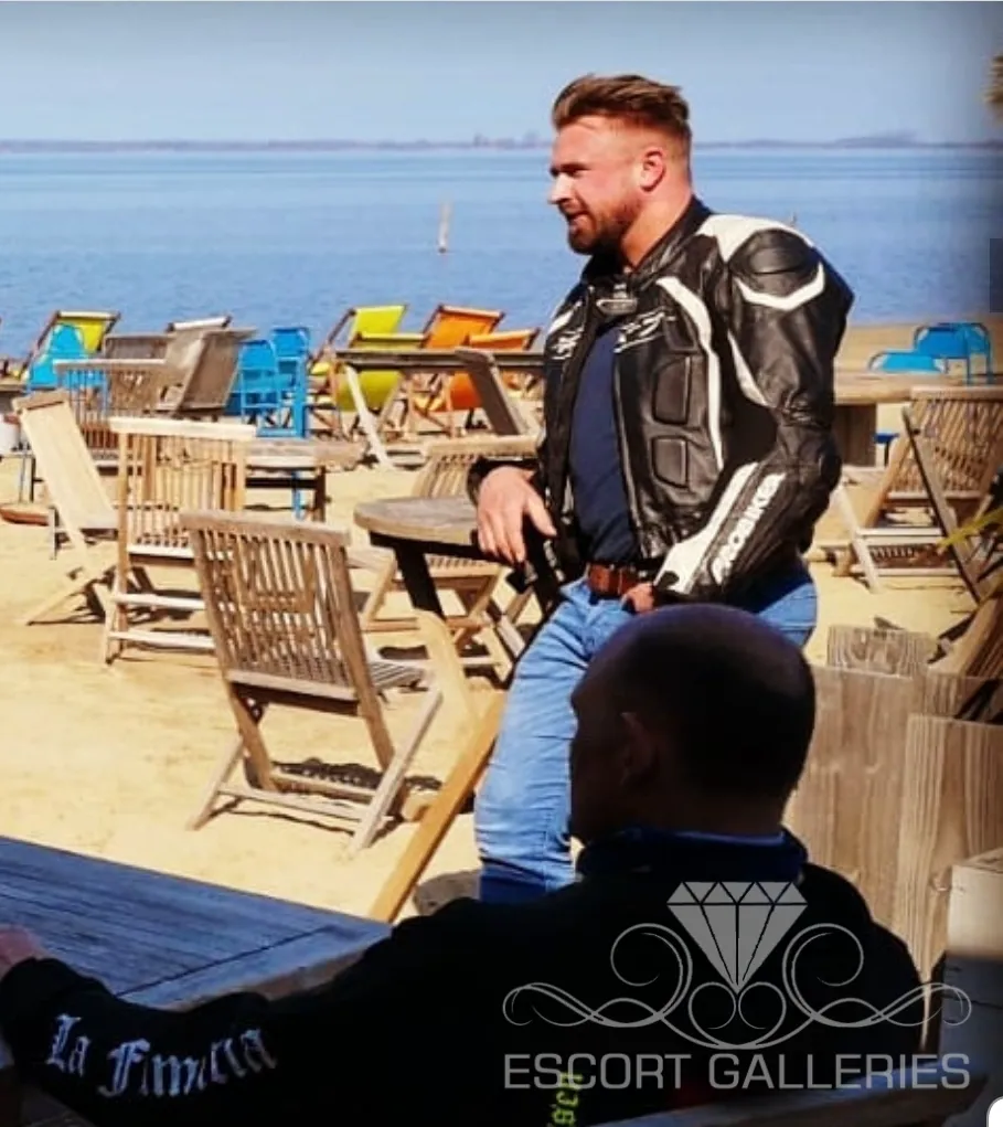 Escorts Germany null