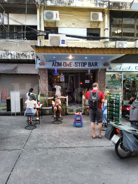 Beer Bar / Go-Go Bar Pattaya, Thailand Aom-One-Stop Bar