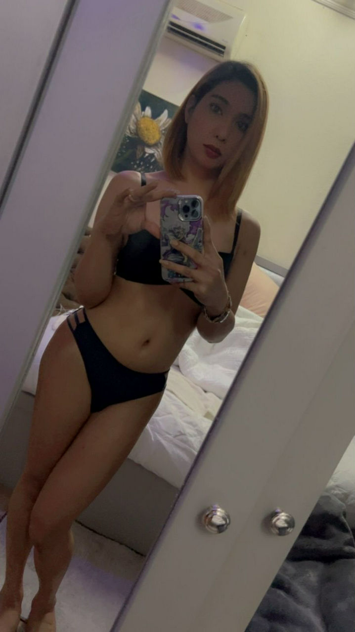 Escorts Riyadh, Saudi Arabia Aika Lulu Top/both