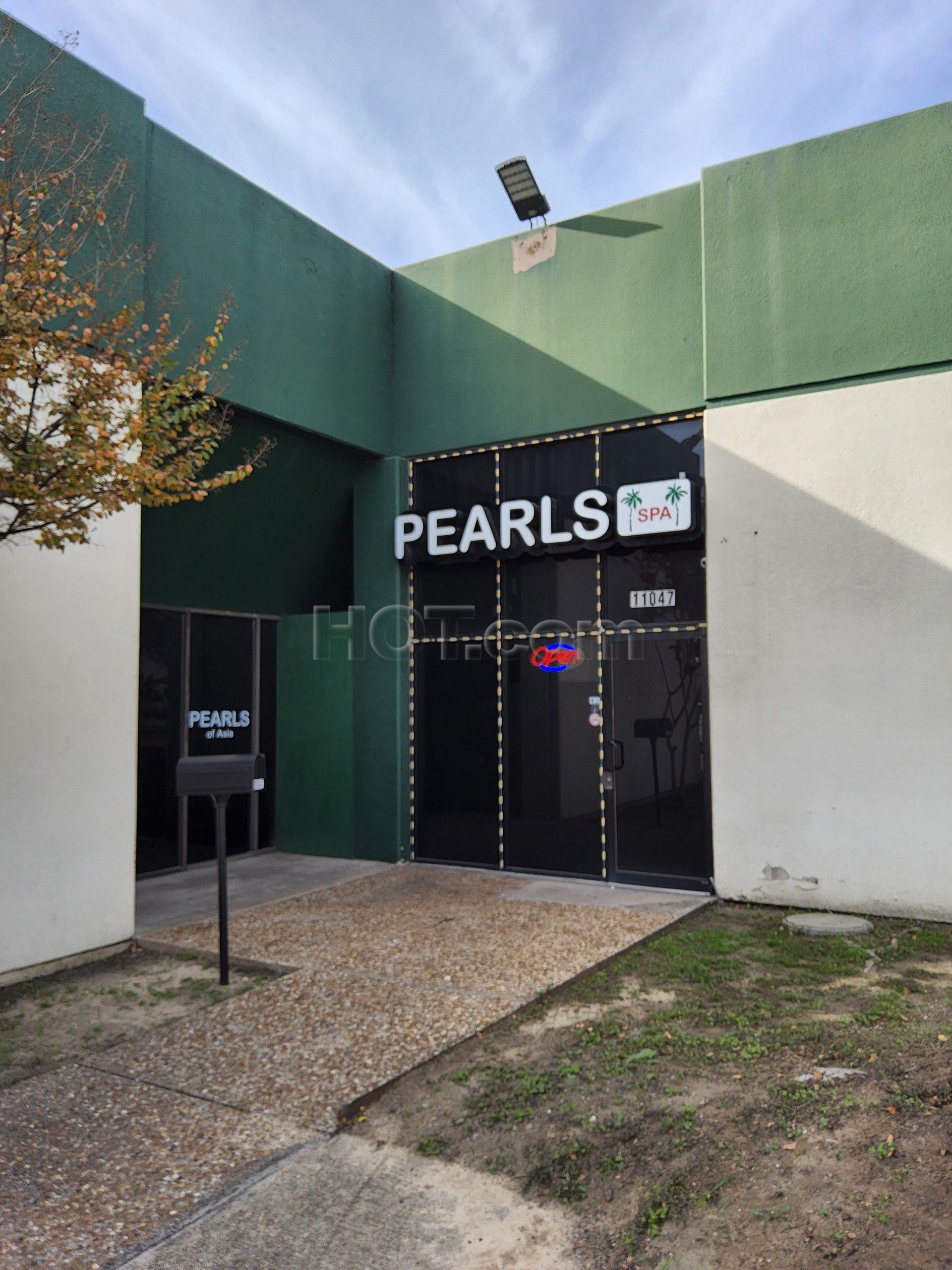 Dallas, Texas Pearl's