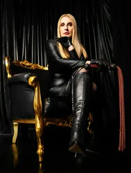Escorts Rome, Italy Domina Sreni