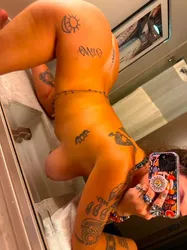 Escorts Saskatoon, Saskatchewan Alice