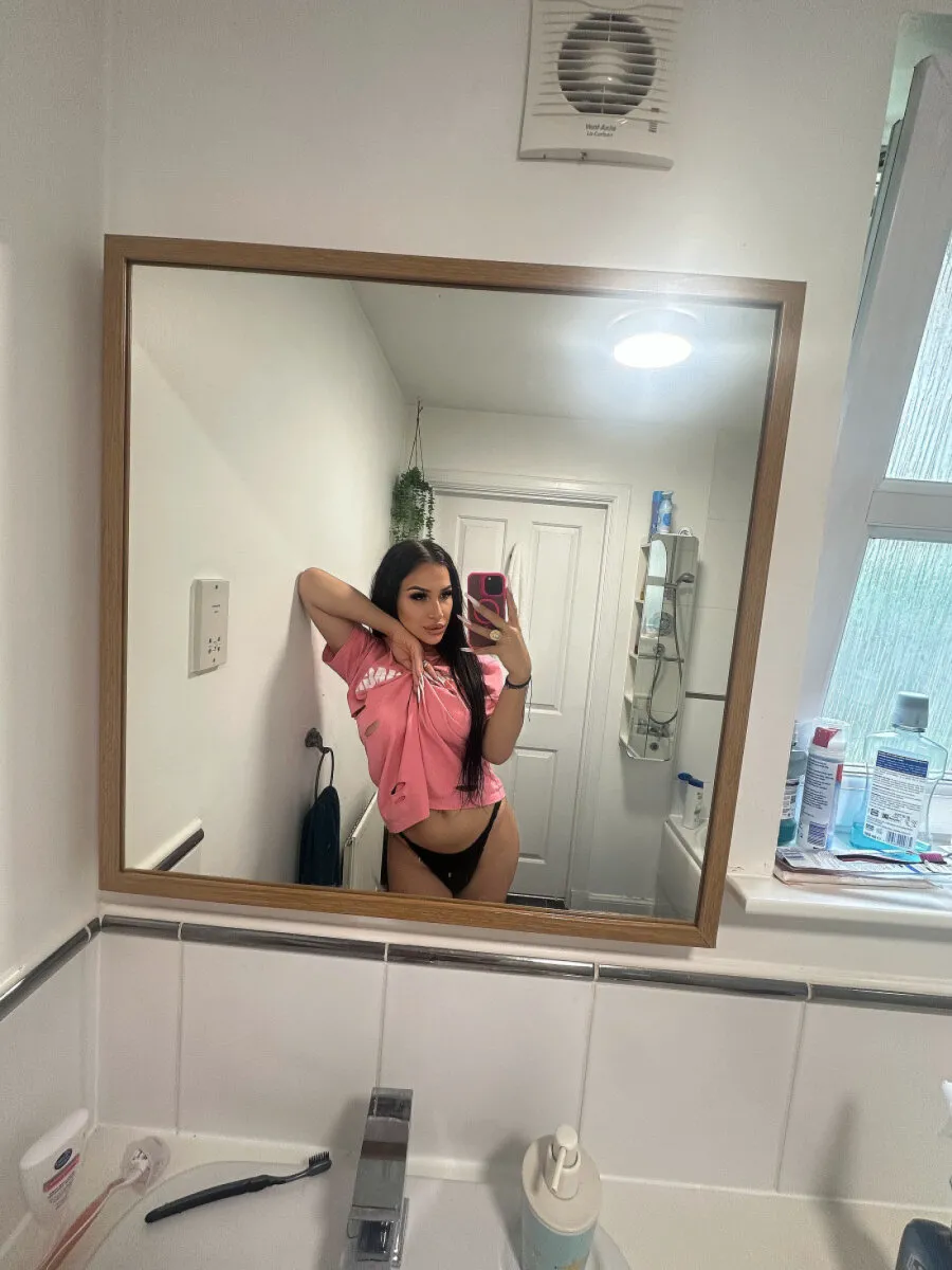 Escorts Kirkcaldy, Scotland Tsalissiahotty
