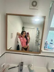 Escorts Kirkcaldy, Scotland Tsalissiahotty