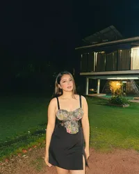 Escorts Dubai, United Arab Emirates Shreya Tomar