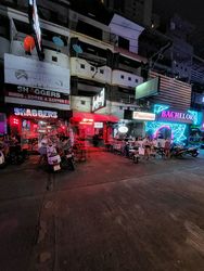 Beer Bar Pattaya, Thailand The Rock House