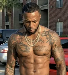 Escorts Houston, Texas HandsomelyTatted