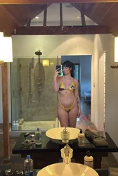 Escorts Calgary, Alberta Susan