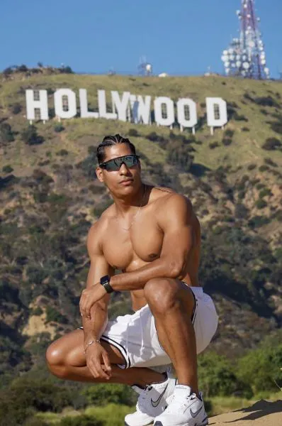 Escorts West Hollywood, California Noahbacil