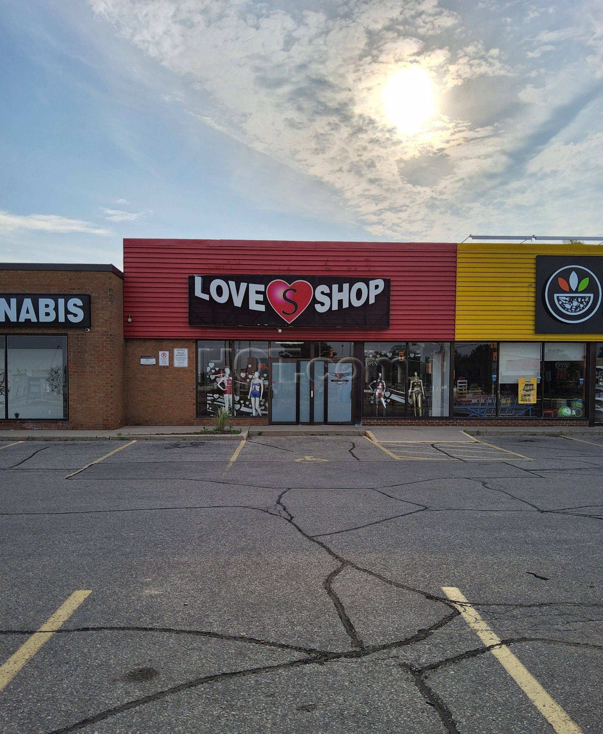 Cambridge, Ontario Love Shop
