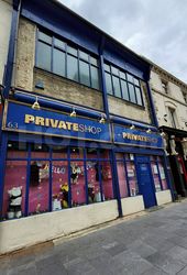 Liverpool, England Private Shop