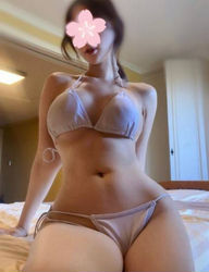 Escorts Perth, Australia honeyhoney here  19 yo sexy japanese girl want to play in/out