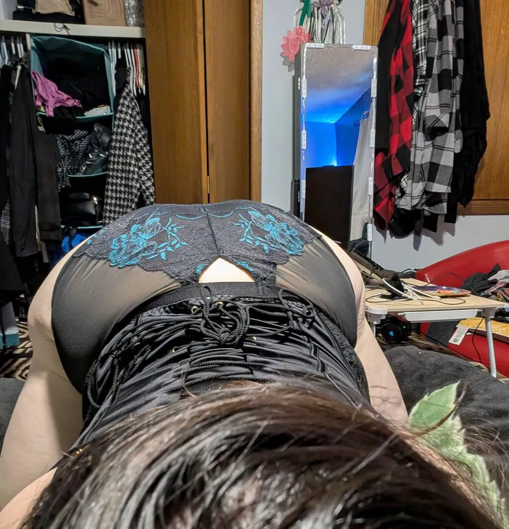 Escorts Red Deer, Alberta Luna