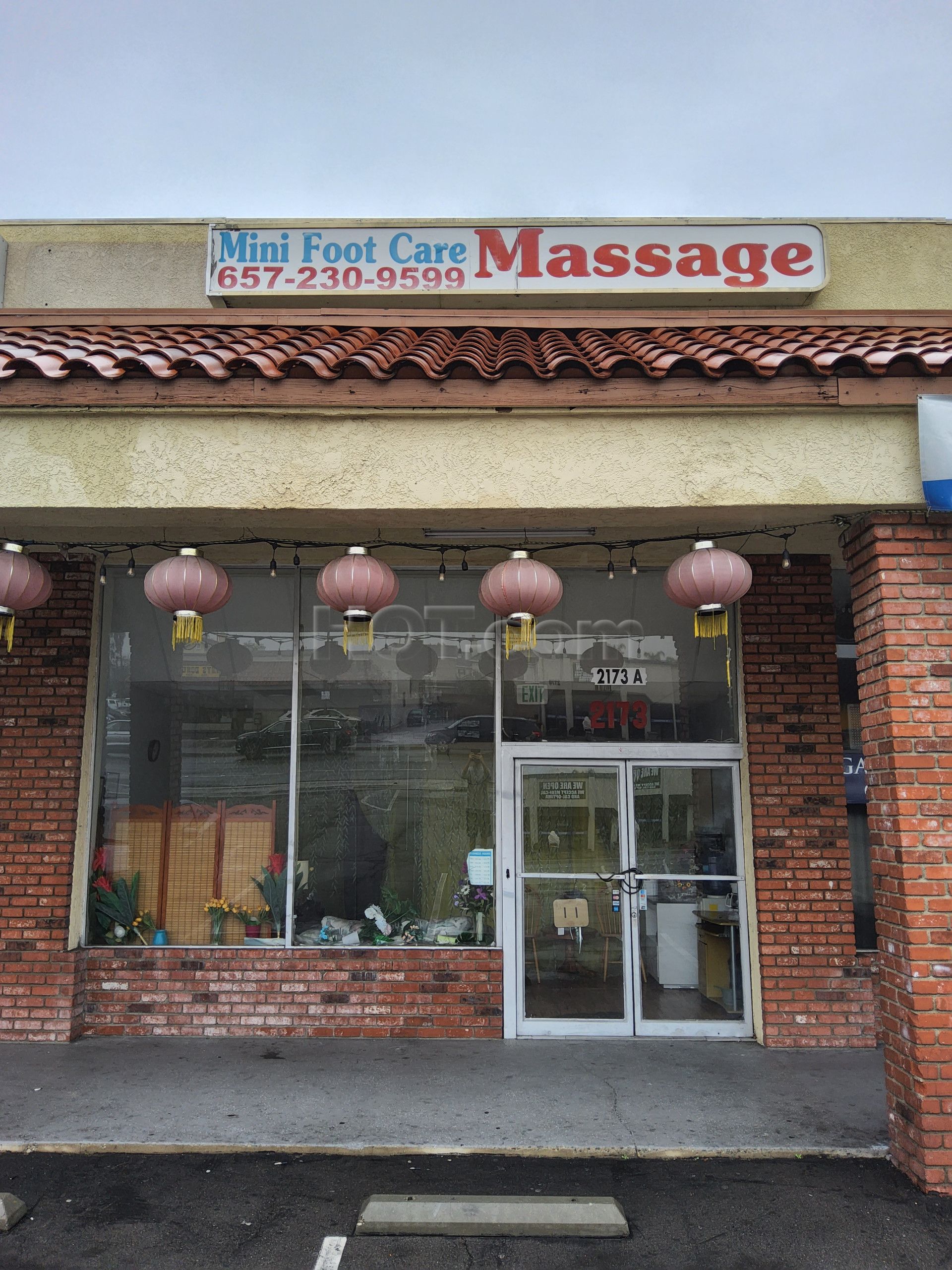 Anaheim, California Mini Foot Care Massage