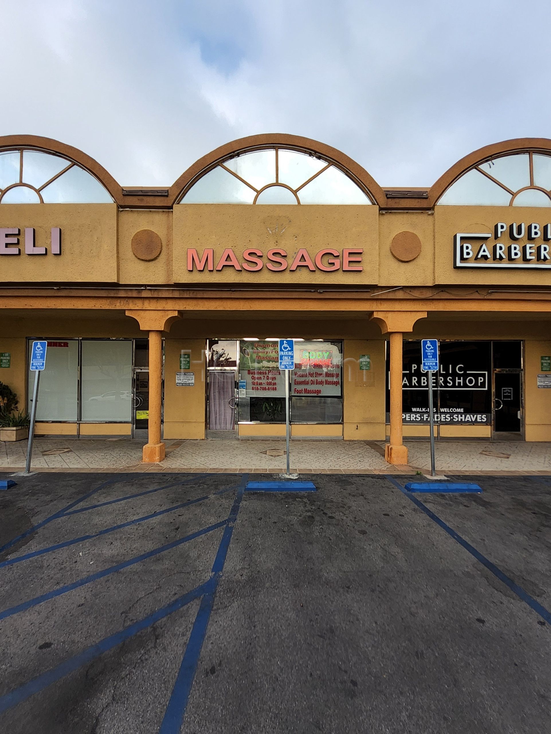 Los Angeles, California Diamond Body Foot Massage