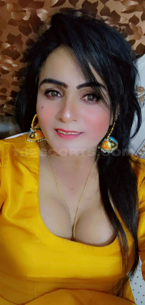 Escorts Lahore, Pakistan Nadiya butt