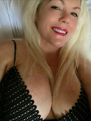 Body Rubs Houston, Texas Hott Blonde to Relax you😇