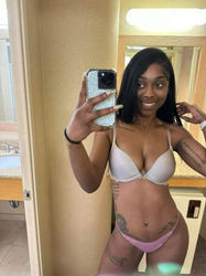 Escorts Honolulu, Hawaii YOUR VALENTINE'S TREAT🍫 Here for a good time not a long time😋 Nasty Melanin Petite FREAK cum play😋 incalls available don't miss out!! Visiting😘